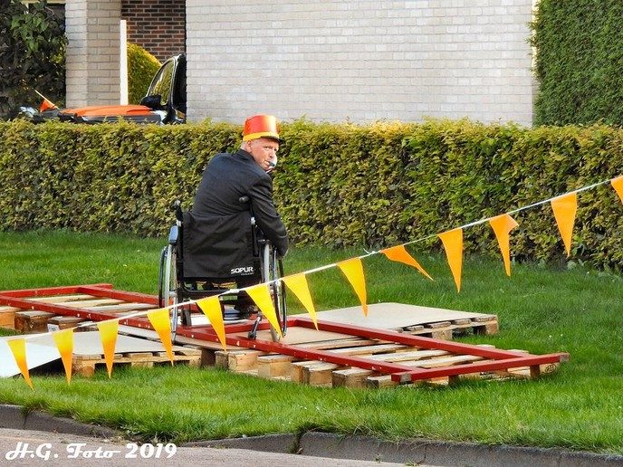 Oranjefeest Oudleusen, donderdag.