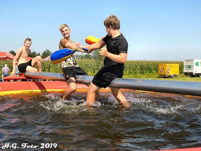 Oranjefeest Oudleusen zaterdag middag