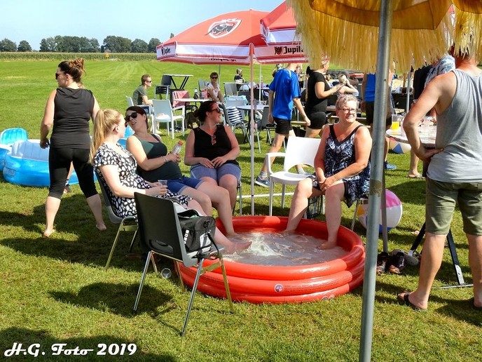 Lindeboom beachvolleybal toernooi laatste evenement Oranjefeest
