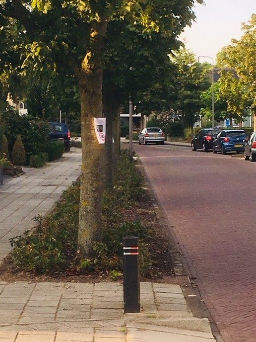 Opruimen posters zou wel zo mooi zijn - Foto: Eigen geleverde foto