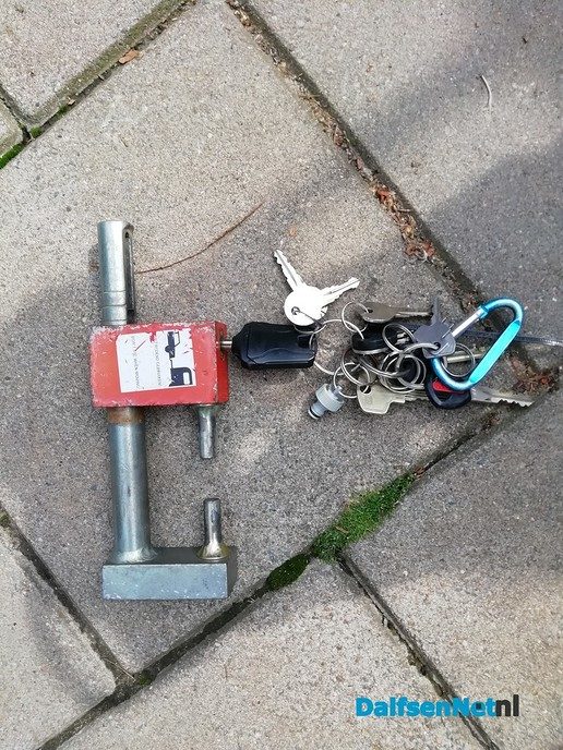 Gevonden sleutels en dubbelslot - Foto: Ingezonden foto