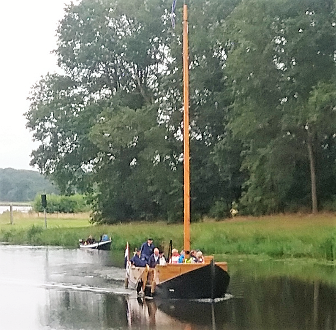 De zomp op weg naar de doopplek - Foto: Eigen geleverde foto