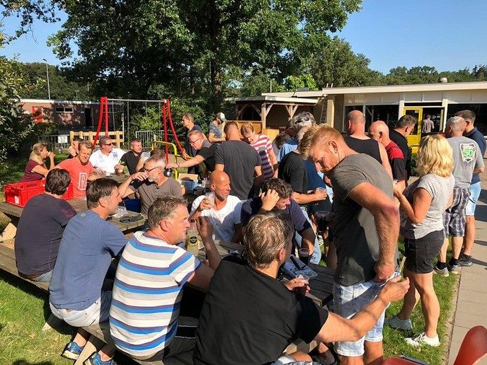 Sportpark Gerner spic en span na warme klussendag