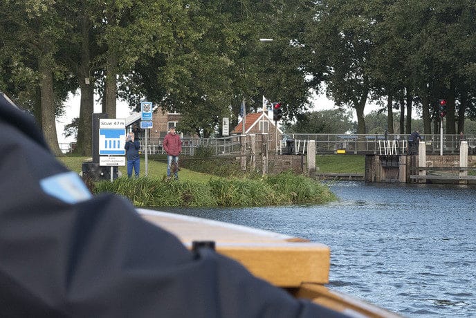 Vechtzomp naar winteropslag in Zwolle…. - Foto: Eigen geleverde foto