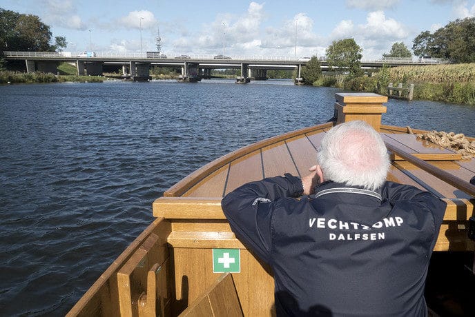 Vechtzomp naar winteropslag in Zwolle…. - Foto: Eigen geleverde foto