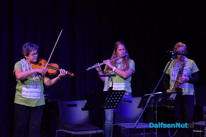 Gezellige drukte en veel belangstelling tijdens opening theaterseizoen de Stoomfabriek - Foto: Johan Bokma