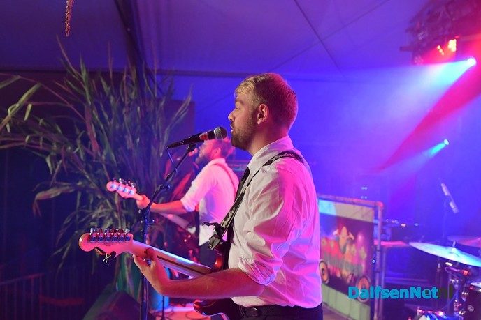 Polonaise feest en sportiviteit op het Maisfeest - Foto: Johan Bokma