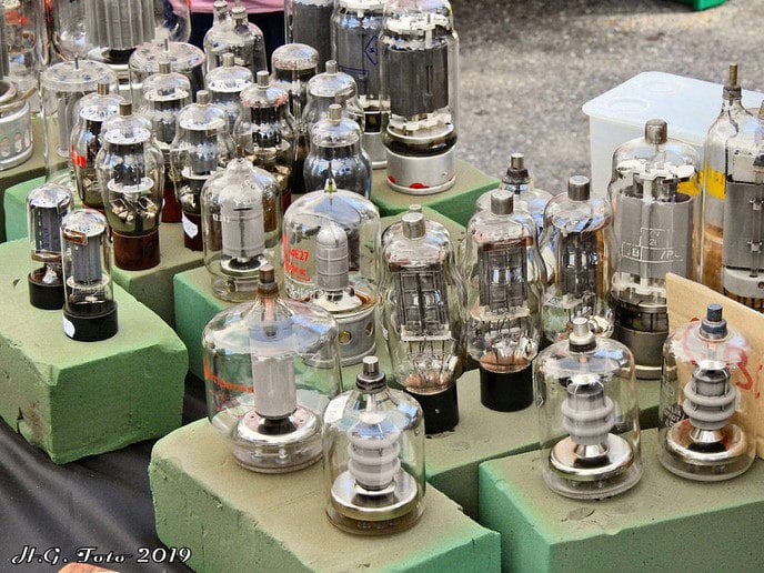 Radio Onderdelen Markt de Lichtmis
