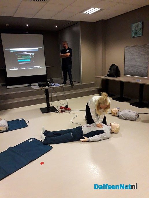 AED Oosterdalfsen - Foto: Ingezonden foto