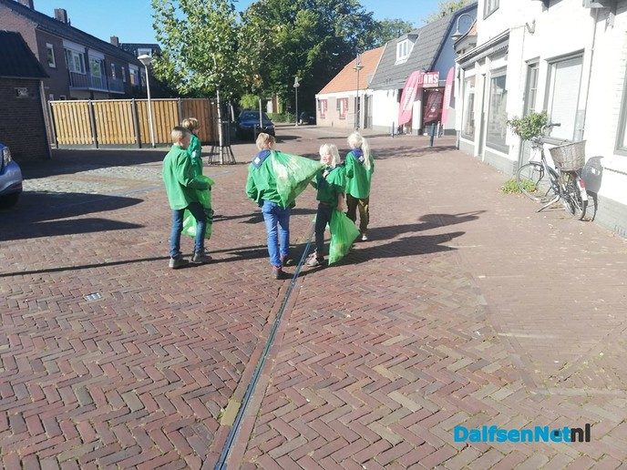 Zwerfafval opgeruimd door Scouting - Foto: Ingezonden foto
