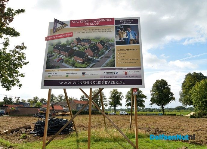 Graafwerkzaamheden gestart voor de bouw van 12 woningen - Foto: Johan Bokma