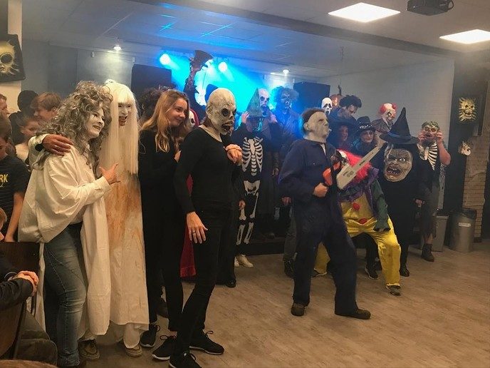 MHC Dalfsen en FC Dalfsen vieren Halloween samen - Foto: Ingezonden foto