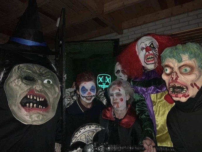 MHC Dalfsen en FC Dalfsen vieren Halloween samen - Foto: Ingezonden foto