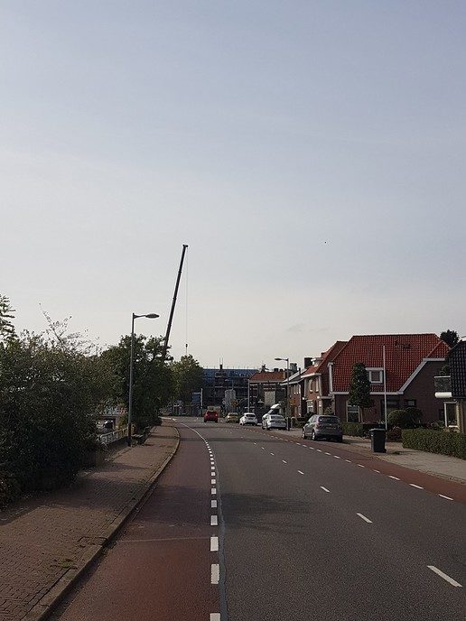 En weg is de bouwkraan - Foto: Eigen geleverde foto