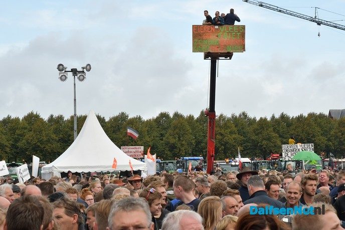 Boeren uit Dalfsen en omgeving naar Den Haag - Foto: Johan Bokma