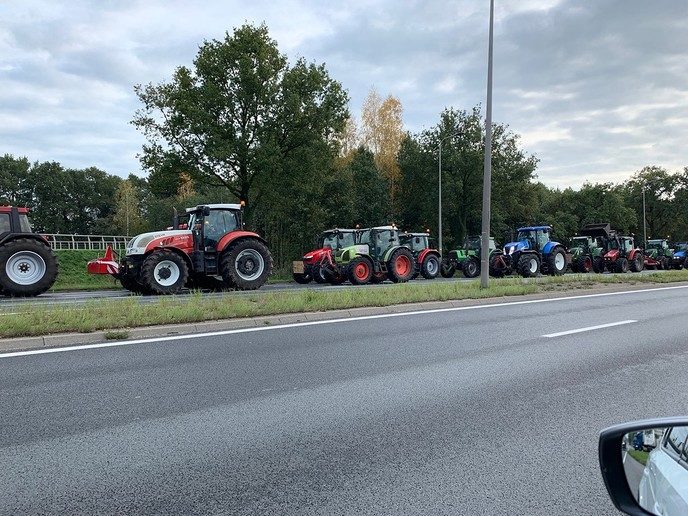 Zeker 150 tractoren vanuit Dalfsen naar Zwolle - Foto: Ingezonden foto