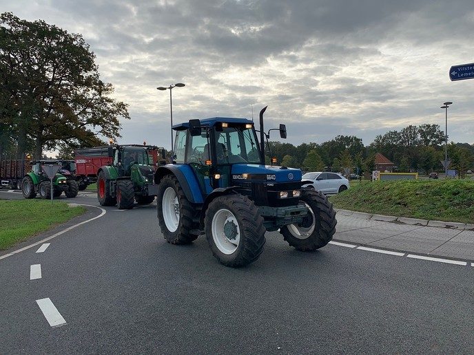 Zeker 150 tractoren vanuit Dalfsen naar Zwolle - Foto: Ingezonden foto