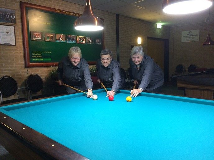 Promotie voor het damesbiljart in Dalfsen - Foto: Eigen geleverde foto