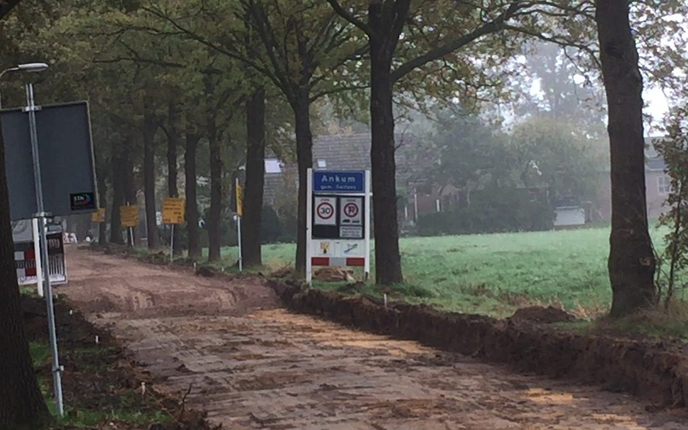 Klinkervrije Vossersteeg krijgt asfalt waarop het snel fietsen is
