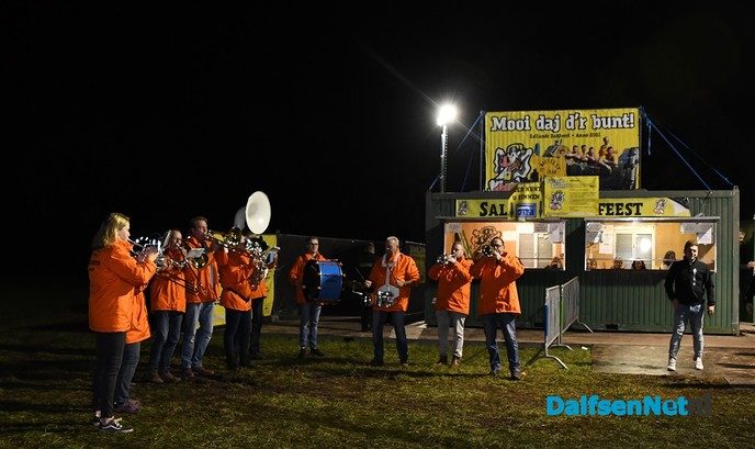 Bakfeest ongekend populair, van-links-naar-rechts en SPRÍNGÛN! - Foto: Johan Bokma