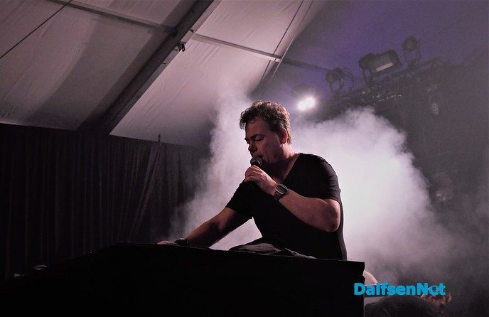 Bakfeest ongekend populair, van-links-naar-rechts en SPRÍNGÛN! - Foto: Johan Bokma