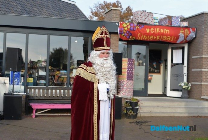 Sint en Pieten spektakel op Hoonhorst - Foto: Johan Bokma