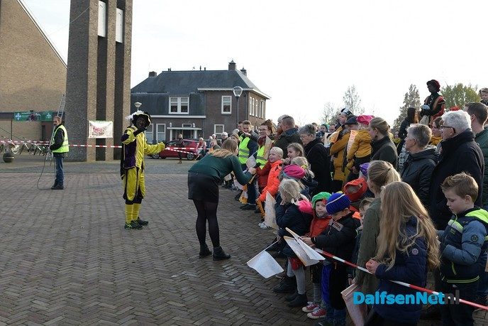 Sint en Pieten spektakel op Hoonhorst - Foto: Johan Bokma