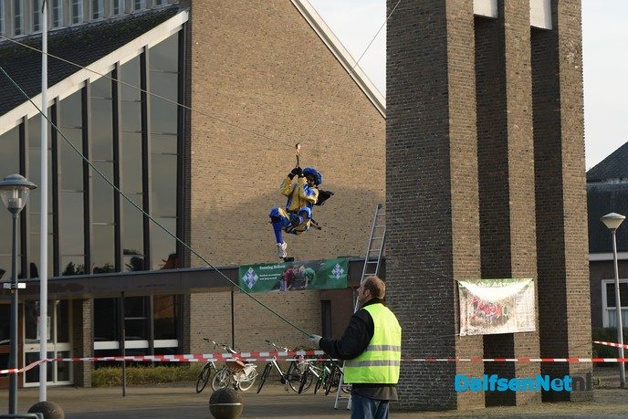 Sint en Pieten spektakel op Hoonhorst - Foto: Johan Bokma