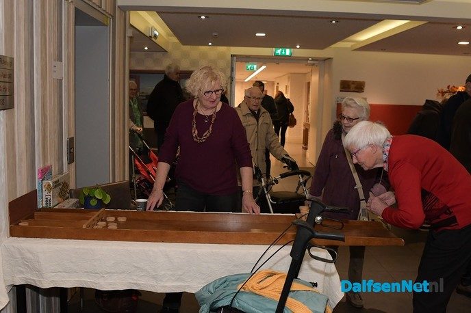 Bazaar Rosengaerde goed bezocht - Foto: Johan Bokma