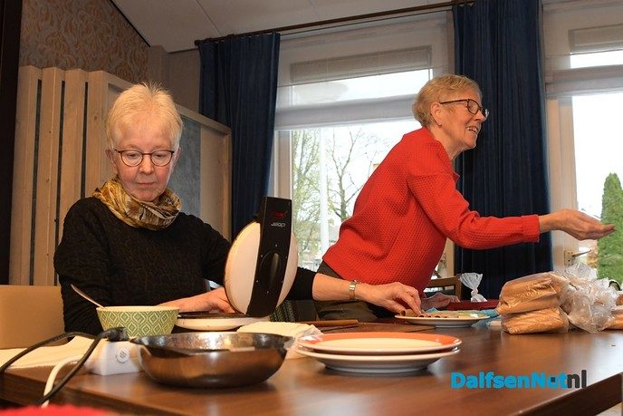 Bazaar Rosengaerde goed bezocht - Foto: Johan Bokma