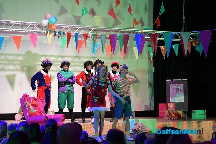 Knotsgekke Sinterklaasshow met Jet & Joep in de Trefkoele Plus - Foto: Johan Bokma