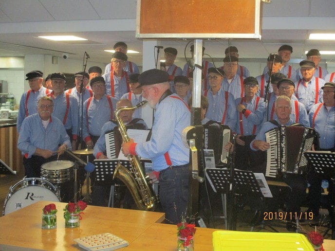 Zang met Stuwzangers en Bingomiddag in Rozengaerde - Foto: Eigen geleverde foto