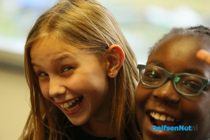Zo’n 150 jongeren maken samen met studenten: theater - Foto: Ingezonden foto