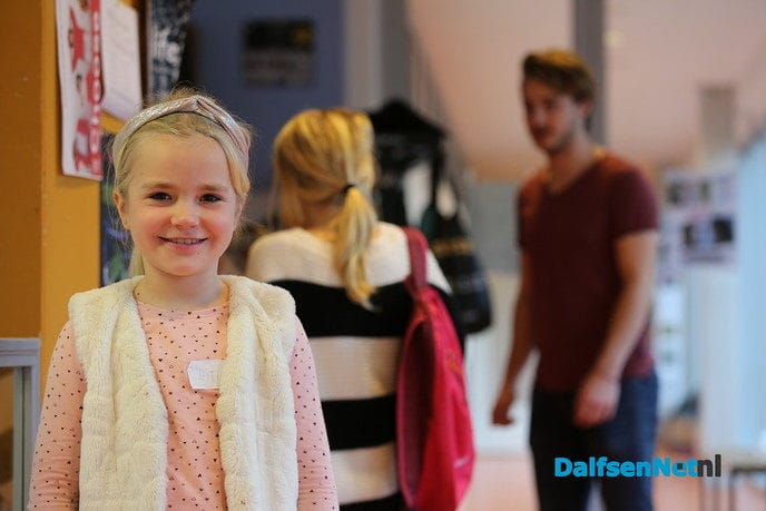 Zo’n 150 jongeren maken samen met studenten: theater - Foto: Ingezonden foto