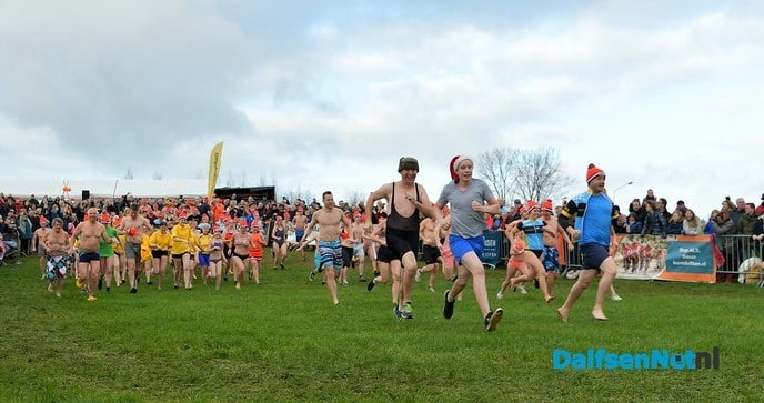 Nieuwjaarsduik - Foto: Ingezonden foto
