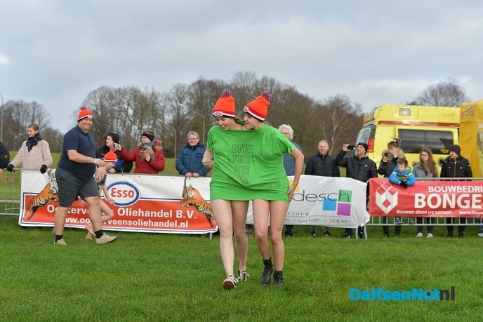 Nieuwjaarsduik - Foto: Ingezonden foto