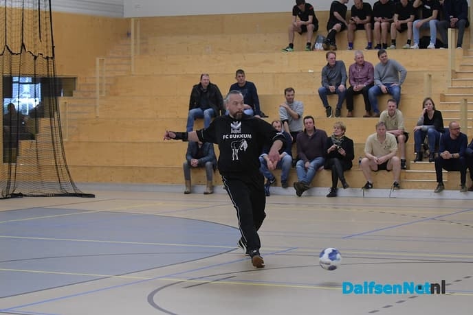 44ste Bukkumtoernooi niet knallen, maar lekker ballen - Foto: Johan Bokma