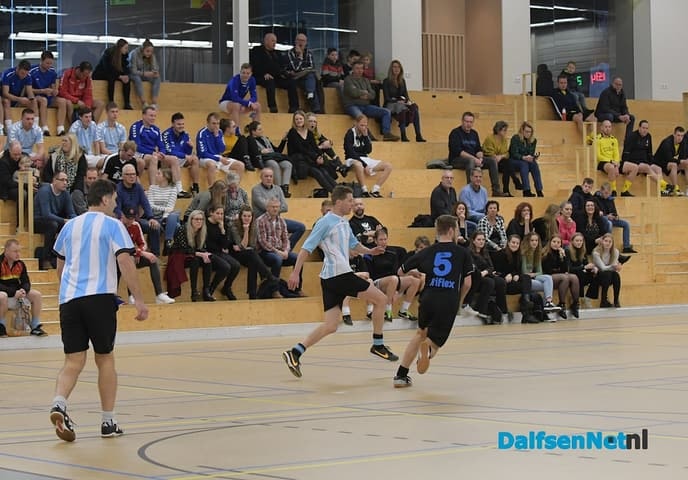 44ste Bukkumtoernooi niet knallen, maar lekker ballen - Foto: Johan Bokma