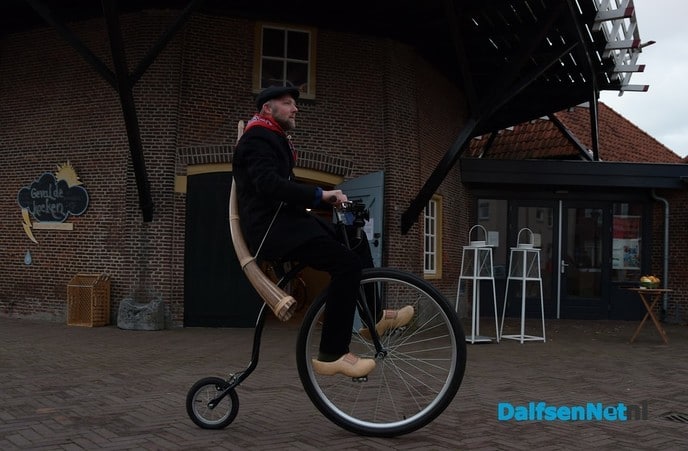 Winterwende de terugkeer van het licht, met Midwinterhoornblaasgroep Dalfsen - Foto: Johan Bokma