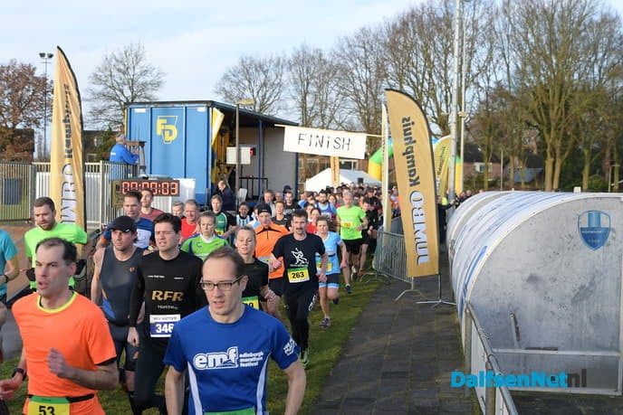 Verdwenen startboog Jumbo crossloop niet van invloed op doorgaan evenement - Foto: Johan Bokma
