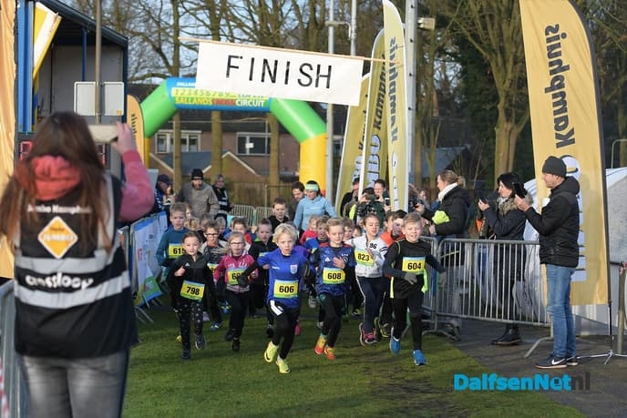Verdwenen startboog Jumbo crossloop niet van invloed op doorgaan evenement - Foto: Johan Bokma