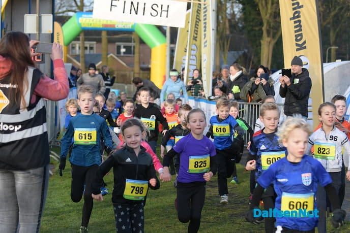 Verdwenen startboog Jumbo crossloop niet van invloed op doorgaan evenement - Foto: Johan Bokma