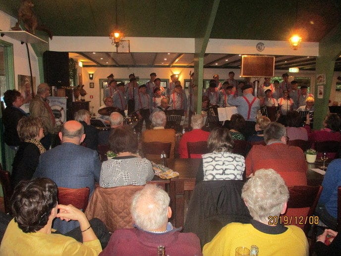 Zeer veel belangstelling voor de Stuwzangers - Foto: Eigen geleverde foto