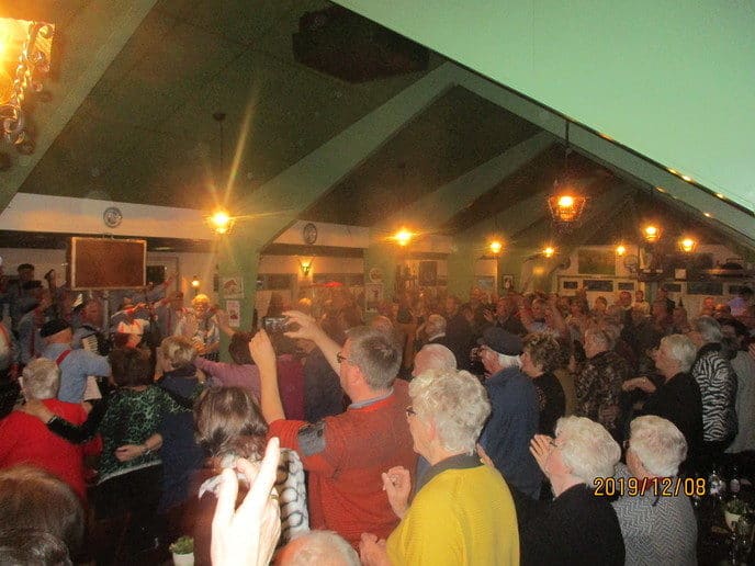 Zeer veel belangstelling voor de Stuwzangers - Foto: Eigen geleverde foto
