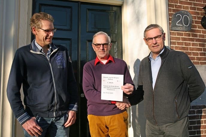 Gift Rode Kruis aan Hospice Dalfsen - Foto: Eigen geleverde foto
