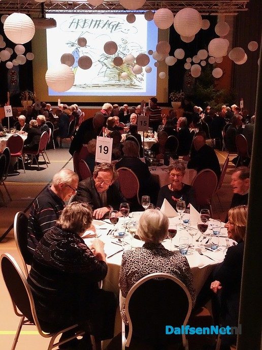 Groots feest jubilerende bridgeclub - Foto: Ingezonden foto