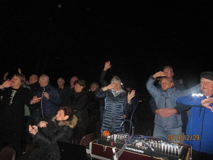 Wat een sfeer tijdens 75e verjaardag Lucy Zwiers - Foto: Ingezonden foto