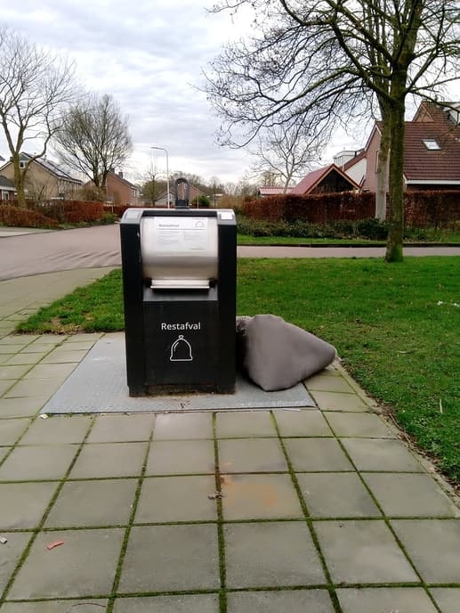 Het lijkt als naast de pot poepen, maar dan anders - Foto: Ingezonden foto