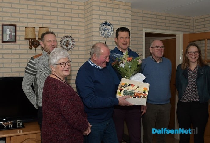 Derk Jan Wennemars 50 jaar bestuurslid Stokvisdennen - Foto: Johan Bokma