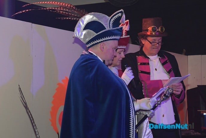 Prins Marcel de 2e regeert samen met Jeugdprinses Lynn over Hakkersdonk - Foto: Johan Bokma